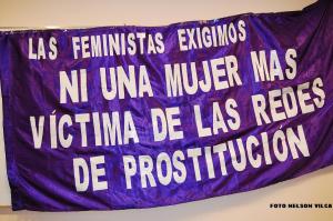 As feministas exigem: nenhuma mulher mais vítima das redes de prostituição